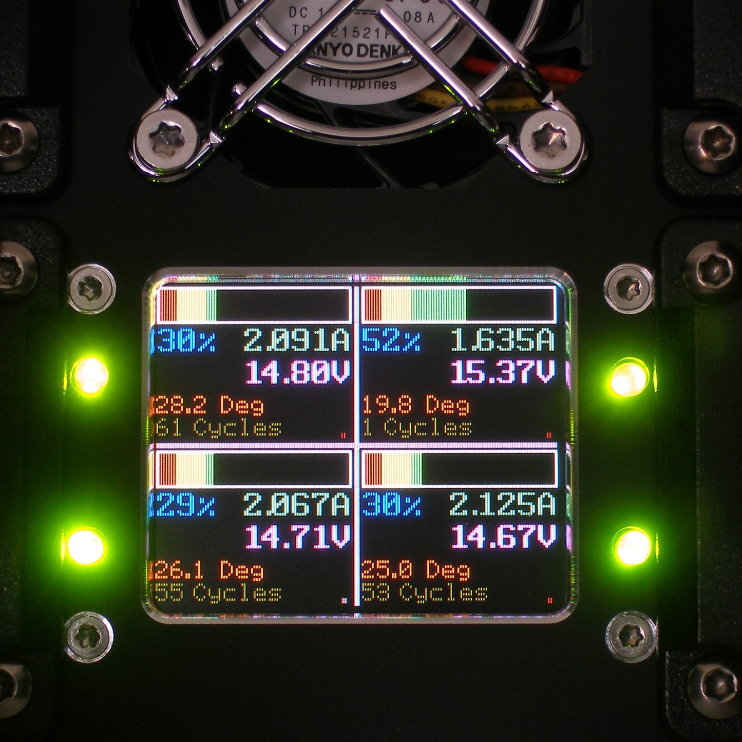 Audioroot eSMART QUAD full-colour OLED charging display
